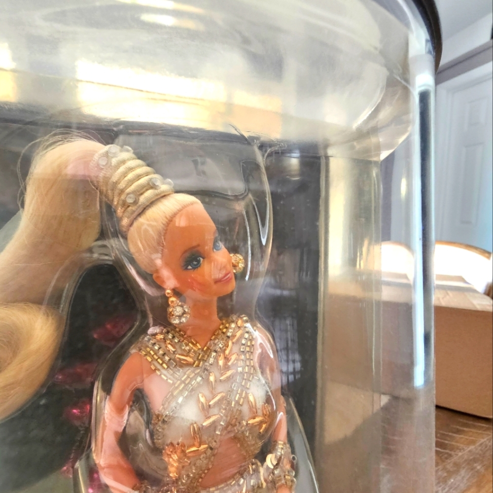 Barbie Bob MackieGold  Limited Edition w/ Acrylic Display case